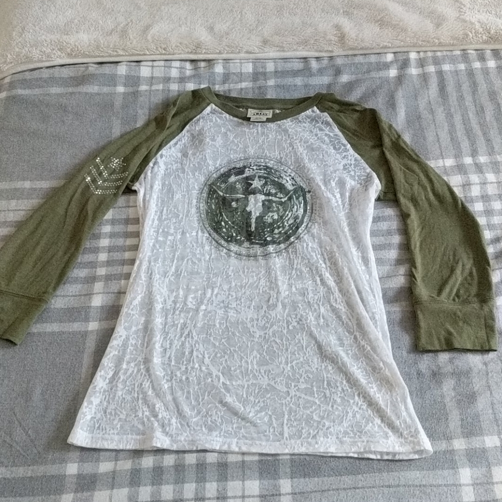 Ariat half sleeves top